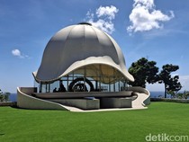 Sempat Disegel gegara Perizinan, Proyek di Tebing Pantai Suluban Berlanjut