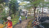 Cerita Perjuangan Petugas Kebersihan di Balik Kemeriahan Lebaran Depok 2026