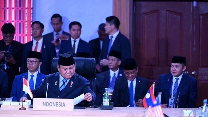 Presiden Prabowo Subianto dalam sesi pleno Konferensi Tingkat Tinggi (KTT) ke-48 ASEAN di Mactan Expo, Cebu, Filipina, Jumat (8/5/2026).