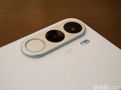 Realme C100x: HP Rp 3 Jutaan Baterai 8.000 mAh