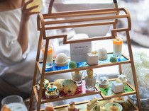 Elegan! Afternoon Tea Ini Gabungkan Dessert dan Aroma Parfum Mewah