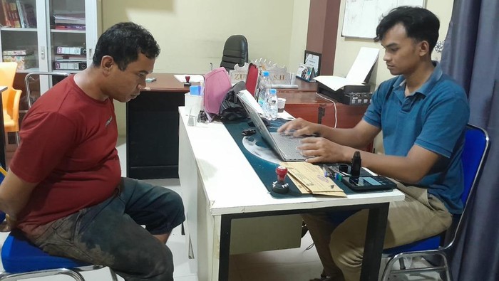 Suami di Pringsewu ditangkap polisi menikam istrinya karena diduga cemburu