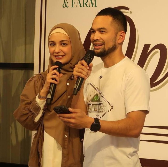 5 Artis Ini Nikahi Mantan Pasangan Teman