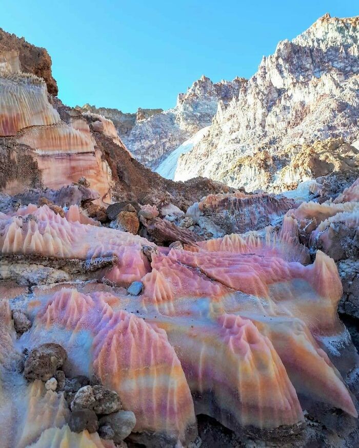15 Foto yang Bikin Kamu Ngira Ini Planet Lain, Padahal Masih di Bumi