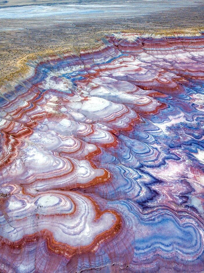 15 Foto yang Bikin Kamu Ngira Ini Planet Lain, Padahal Masih di Bumi