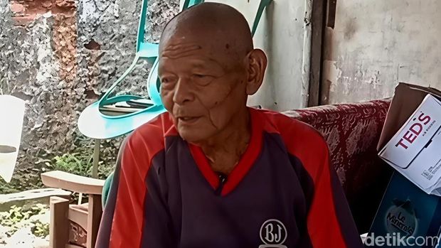 Abah Duni, mantan atlet tingkat provinsi yang berasal dari Kabupaten Indramayu. Abah Duni, mantan atlet tingkat provinsi yang berasal dari Kabupaten Indramayu.