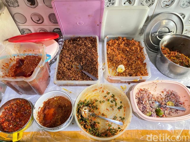 Dapur Ibuk Nyoman di area perumahan Tangerang Selatan