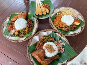 Blusukan Sarapan Nasi Jinggo dan Ayam Bakar Bali di dalam Perumahan