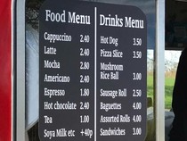 Deretan Menu Restoran Absurd Gegara Salah Desain dan Terjemahan