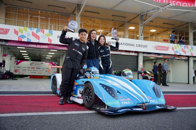 Komitmen Kemenekraf dan Stiker Lokal Bangun Motorsport Dalam Negeri