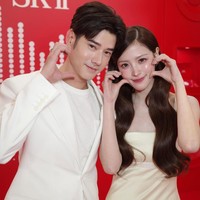Menyusul popularitas Crazy Little Thing Called Love, Mario Maurer dan Baifern Pimchanok juga beradu akting dalam film romantis Netflix, AI Love You pada 2022. Foto: Instagram