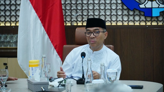 Mendiktisaintek Brian Yuliarto