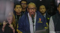Uang Rp 1,9 M hingga 53,8 Juta Dong Disita dari 321 WNA di Hayam Wuruk