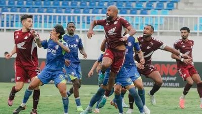 PSM Makassar tertinggal 0-3 dari Arema FC dalam laga Super League di Stadion Kanjuruhan.