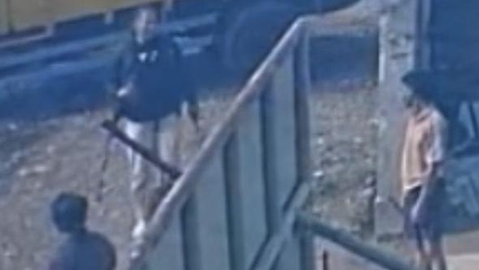 Rekaman CCTV sopir asal Jambi diculik dan dianiaya lalu diperas