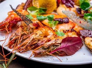 Turis Protes Makan Seafood Habis Rp 3,8 Juta, Kasusnya Berujung Duka!