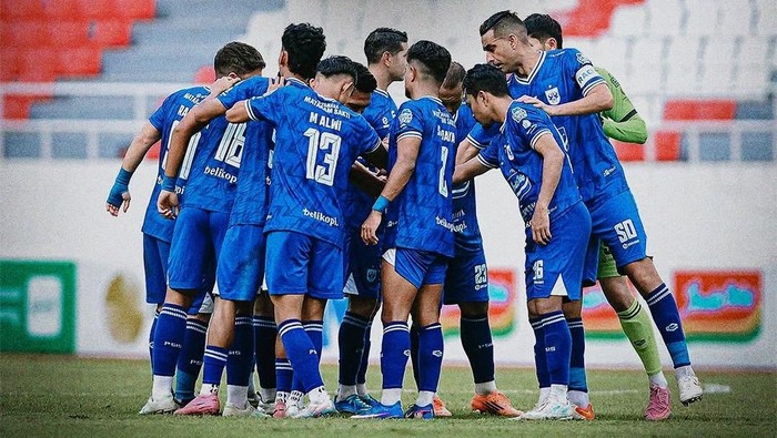 Skuad PSIS Semarang dalam laga Championship 2025/2026.