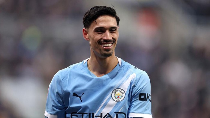 NEWCASTLE UPON TYNE, ENGLAND - MARCH 07: Tijjani Reijnders of Manchester City reacts during the Emirates FA Cup Fifth Round match between Newcastle United and Manchester City on March 07, 2026 in Newcastle upon Tyne, England. (Photo by George Wood/Getty Images)
