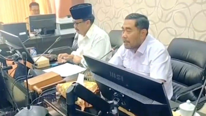 Wakil Ketua Komisi IV DPRD Nganjuk, M. Fauzi Irwana (kanan)
