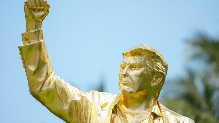 2273271309 MIAMI, FLORIDA - APRIL 30: Golden Donald Trump statue is seen during the first round of Cadillac Championship at Trump National Doral - Blue Monster Course on April 30, 2026 in Miami, Florida. (Photo by Ben Jared/PGA TOUR via Getty Images)