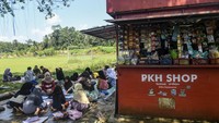 Selain meningkatkan kemampuan bahasa asing, program ini juga bertujuan mengurangi ketergantungan anak terhadap penggunaan gawai. Para peserta diarahkan untuk lebih banyak beraktivitas positif melalui pembelajaran yang menyenangkan dan edukatif. ANTARA FOTO/Adeng Bustomi