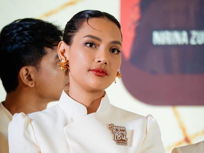Erika Carlina ditemui di Central Park, Jakarta Barat pada Sabtu (9/5/2026).