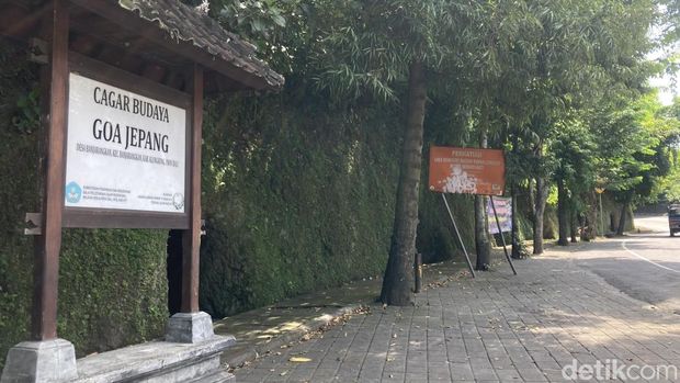 Fasilitas yang terbengkalai di wisata sejarah wisata sejarah Goa Jepang di Jalan Banjarangkan, Kecamatan Banjarangkan, Klungkung, Bali, Sabtu (9/5/2026). (Fatih Kudus Jaelani/detikBali).