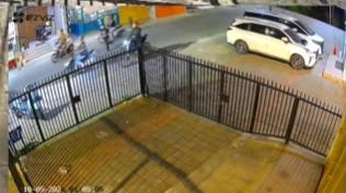 Geng motor melakukan penyerangan di Jalan Abu Bakar Lambogo Makassar.