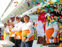 Gubernur Pramono Resmikan Gerakan Pilah Sampah saat CFD Perdana di Rasuna Said