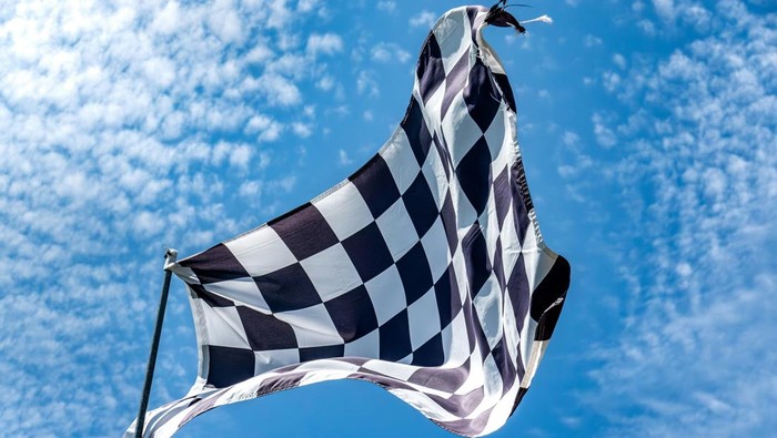 Ilustrasi Bendera Start Balapan Moto3