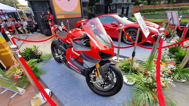 Kejagung lelang Ferrari hingga tas mewah di CFD Sudirman Jakarta