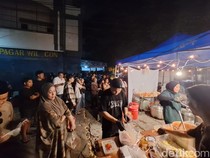 Rela Antre 1,5 Jam demi Nasi Briyani Viral di Mataram, 300 Porsi Ludes Tiap Hari