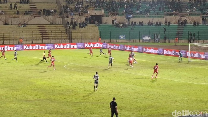 PSIM Unggul 1-0 Atas Malut United di Babak Pertama