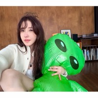 Tahun ini, mantan istri Seo Taiji itu bahkan semakin dekat dengan usia kepala lima. Ia akan berulang tahun ke-48 pada Agustus mendatang. Foto: dok. Instagram @e.jiah
