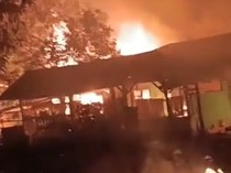 Ponpes di Mesuji Lampung Dibakar Massa, Diduga Dipicu Isu Pencabulan