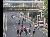 Video Melihat Car Free Day Perdana di Rasuna Said