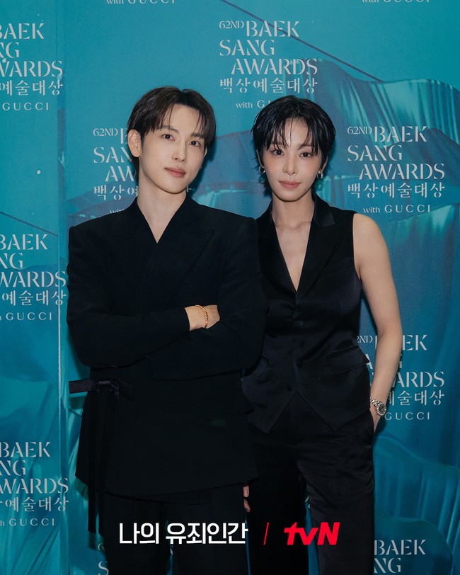 Demi perannya di drama Korea Love in Disguise, sang aktris kini punya rambut cepak. Karakternya adalah mantan perwira khusus yang menyamar sebagai pria untuk menyelidiki chaebol (pemain Im Siwan) yang menjadi tersangka pembunuhan. Foto: dok. Instagram @_seorina