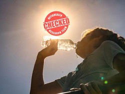 Banyak Minum, Kulit Makin Glowing? Ada Benarnya, Begini Teorinya