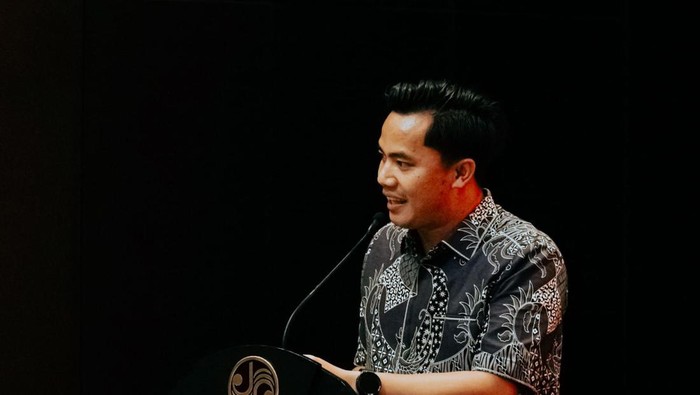 Tim Ahli Gubernur Jambi, Nanda Herlambang