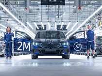 BMW Cetak Rekor Baru, 2 Juta Mobil Listrik Sudah Diproduksi