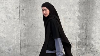 6 Ide Outfit Konser Hijab Anti Ribet! Nyaman Tapi Tetap Stylish