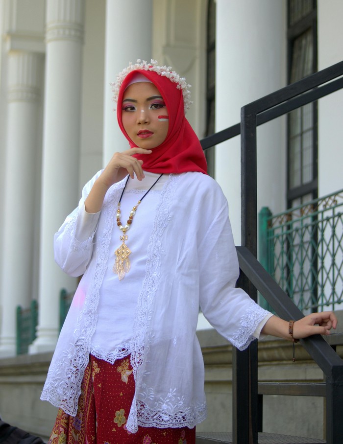 6 Ide Kebaya Perpisahan Sekolah Hijab dan Non-Hijab Kekinian, Ada Janggan hingga Encim
