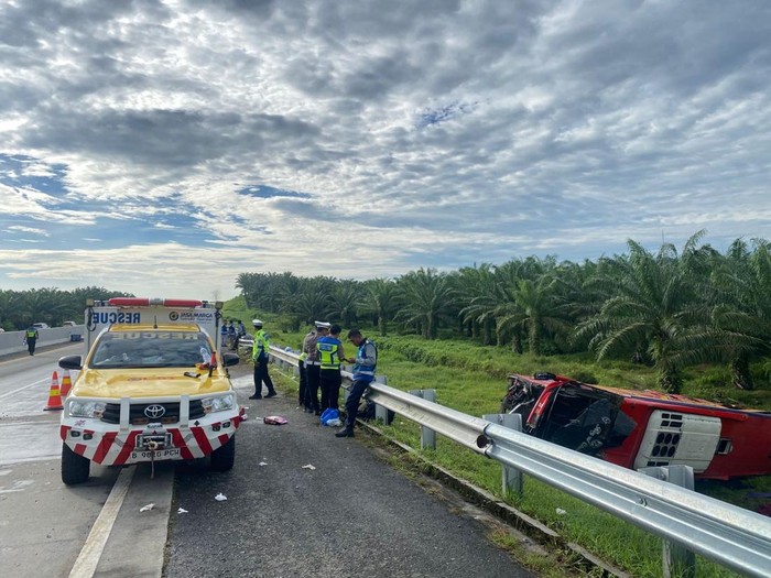 Kecelakaan yang menyebabkan 4 orang penumpang bus meninggal dunia di Sergai