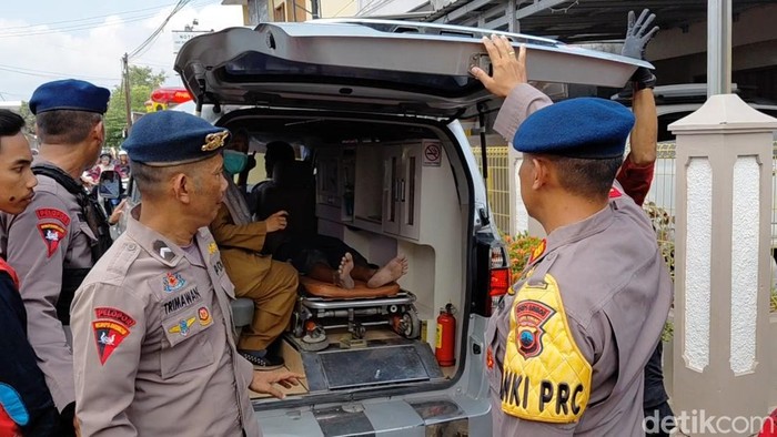 Kondisi S usai dievakuasi petugas di Kecamatan Purwokerto Selatan, Kabupaten Banyumas, Senin (11/5/2026).
