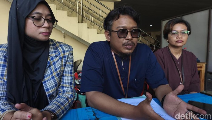 Kuasa hukum korban persetubuhan, Made Ridho, saat ditemui di Balai Kota Solo, Senin (11/5/2026).