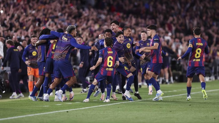 BARCELONA, SPAIN - MAY 10: Marcus Rashford of FC Barcelona celebrates a goal with teammates during the Spanish league, LaLiga EA Sports, football match played between FC Barcelona and Real Madrid C.F. at Spotify Camp Nou stadium on May 10, 2026 in Barcelona, Spain. (Photo By Javier Borrego/Europa Press via Getty Images)