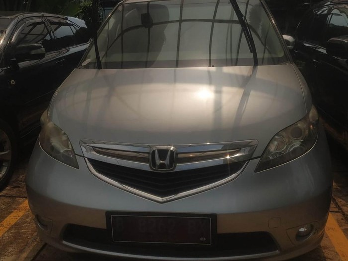 Lelang Honda Elysion