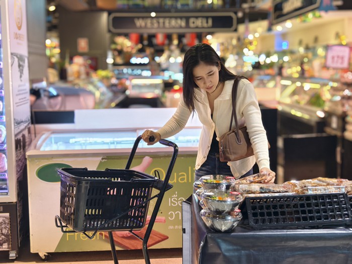 Makanan supermarket