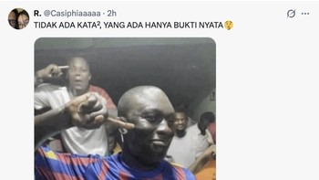 Meme ini menggambarkan fans Barcelona yang tak lagi banyak bicara usai Blaugrana membuktikan dominasi mereka dengan gelar La Liga. Foto: X.com