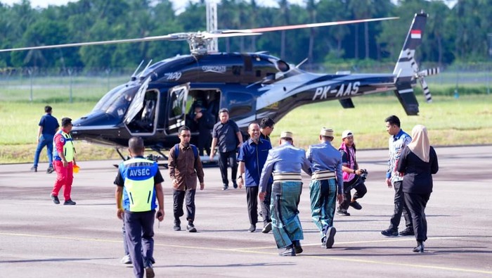 Pemprov Sulsel buka suara soal penggunaan fasilitas helikopter Gubernur Sulsel.